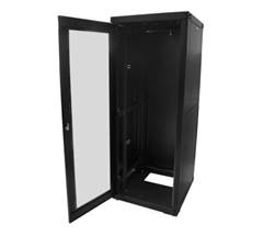 RACK PISO 19” - 44U X 670MM PRETO