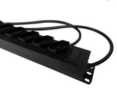 CALHA 1U X 19 12 TOMADAS EM PVC 10A PT
